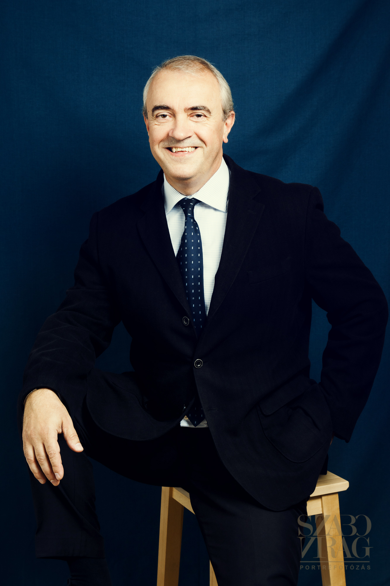 George Cooper Magánügy Gyalogút